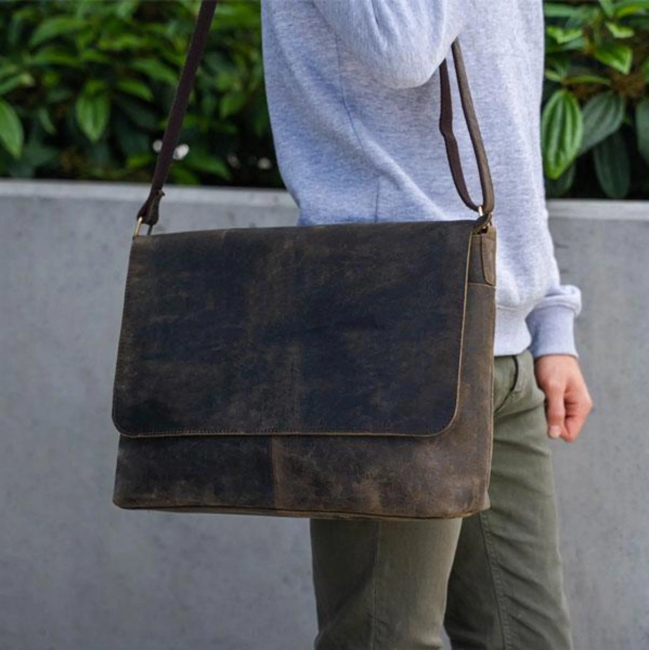 15" Handmade Leather Laptop Messenger Bag – Premium Computer Satchel