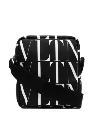 bag VLTN camera logo-print Diverse options Futuristic