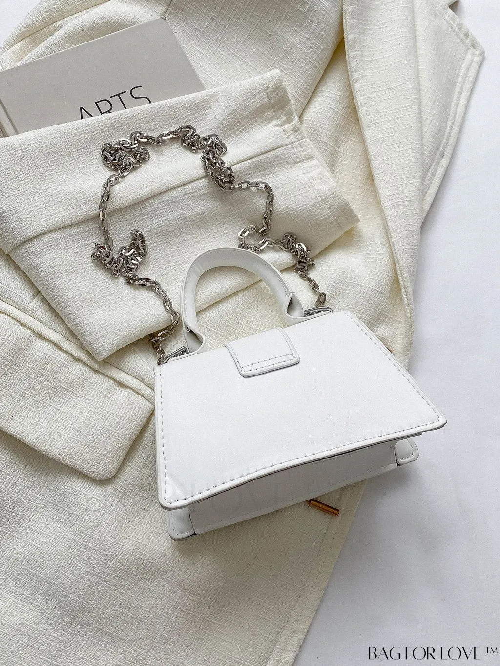 BagForLove - Compact Chain-Strap Square Handbag: Perfect for Phones, Lipstick, and Keys
