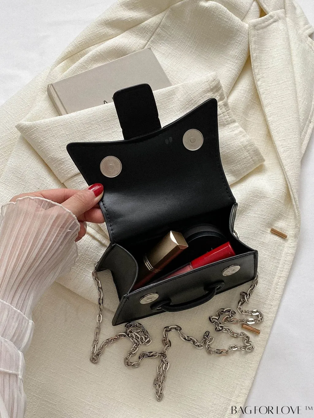BagForLove - Compact Chain-Strap Square Handbag: Perfect for Phones, Lipstick, and Keys