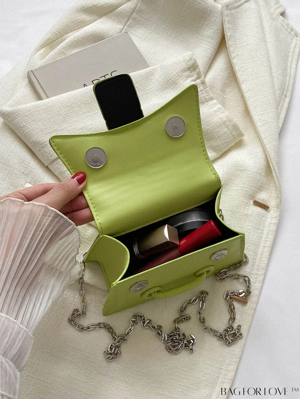 BagForLove - Compact Chain-Strap Square Handbag: Perfect for Phones, Lipstick, and Keys