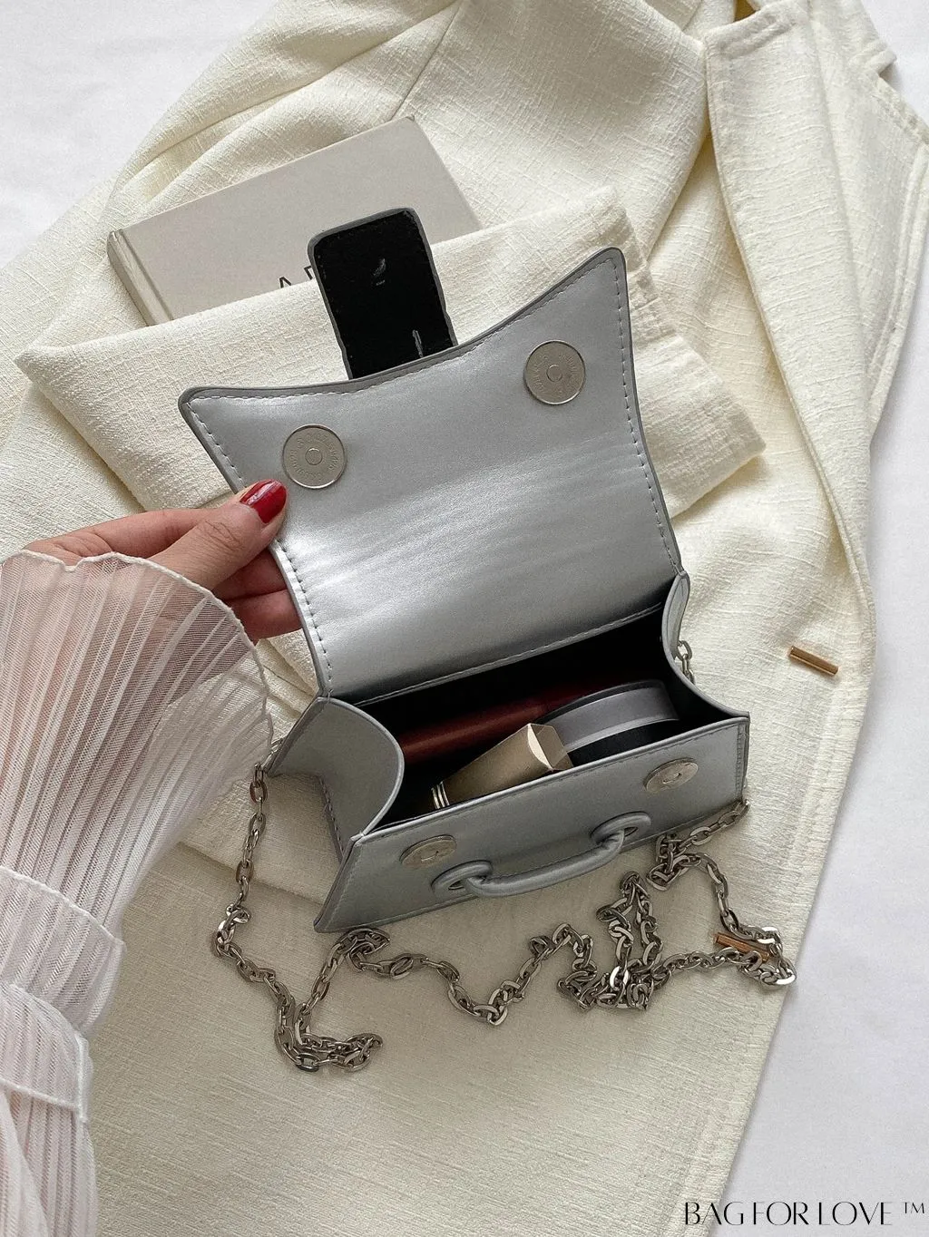 BagForLove - Compact Chain-Strap Square Handbag: Perfect for Phones, Lipstick, and Keys