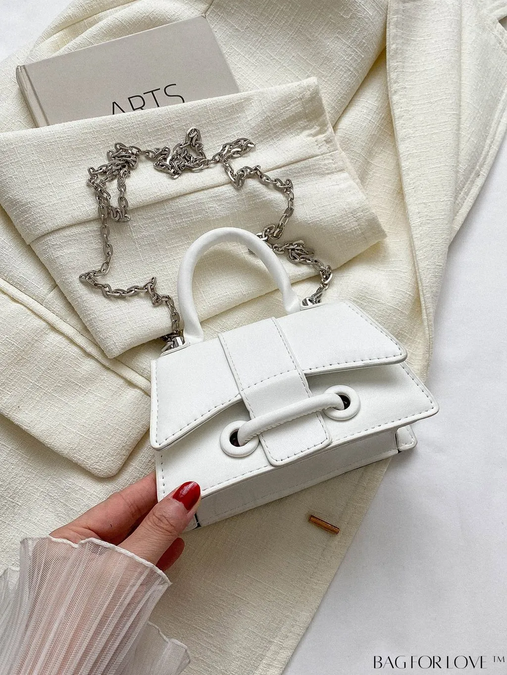 BagForLove - Compact Chain-Strap Square Handbag: Perfect for Phones, Lipstick, and Keys