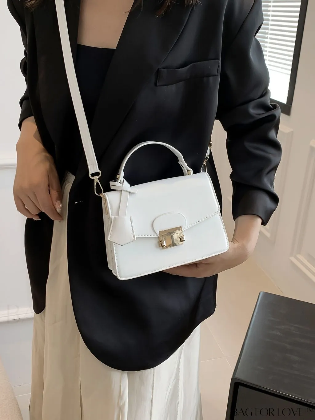 BagForLove - Compact PU Handbag: Sleek and Stylish