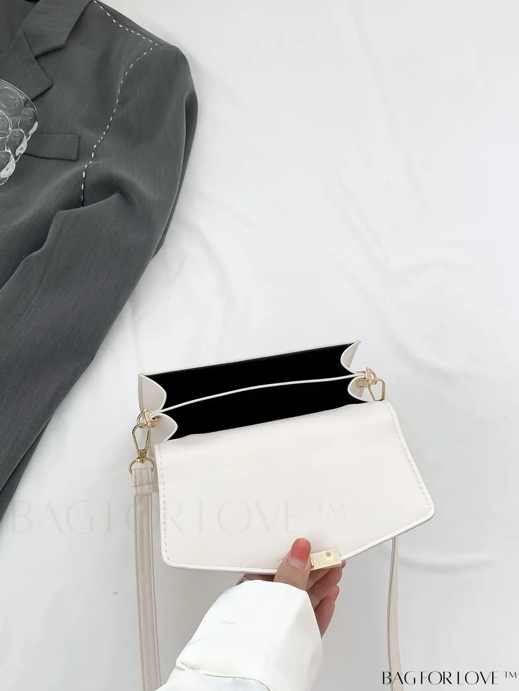 BagForLove - Compact PU Handbag: Sleek and Stylish