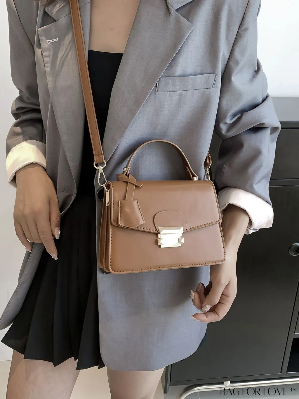 BagForLove - Compact PU Handbag: Sleek and Stylish