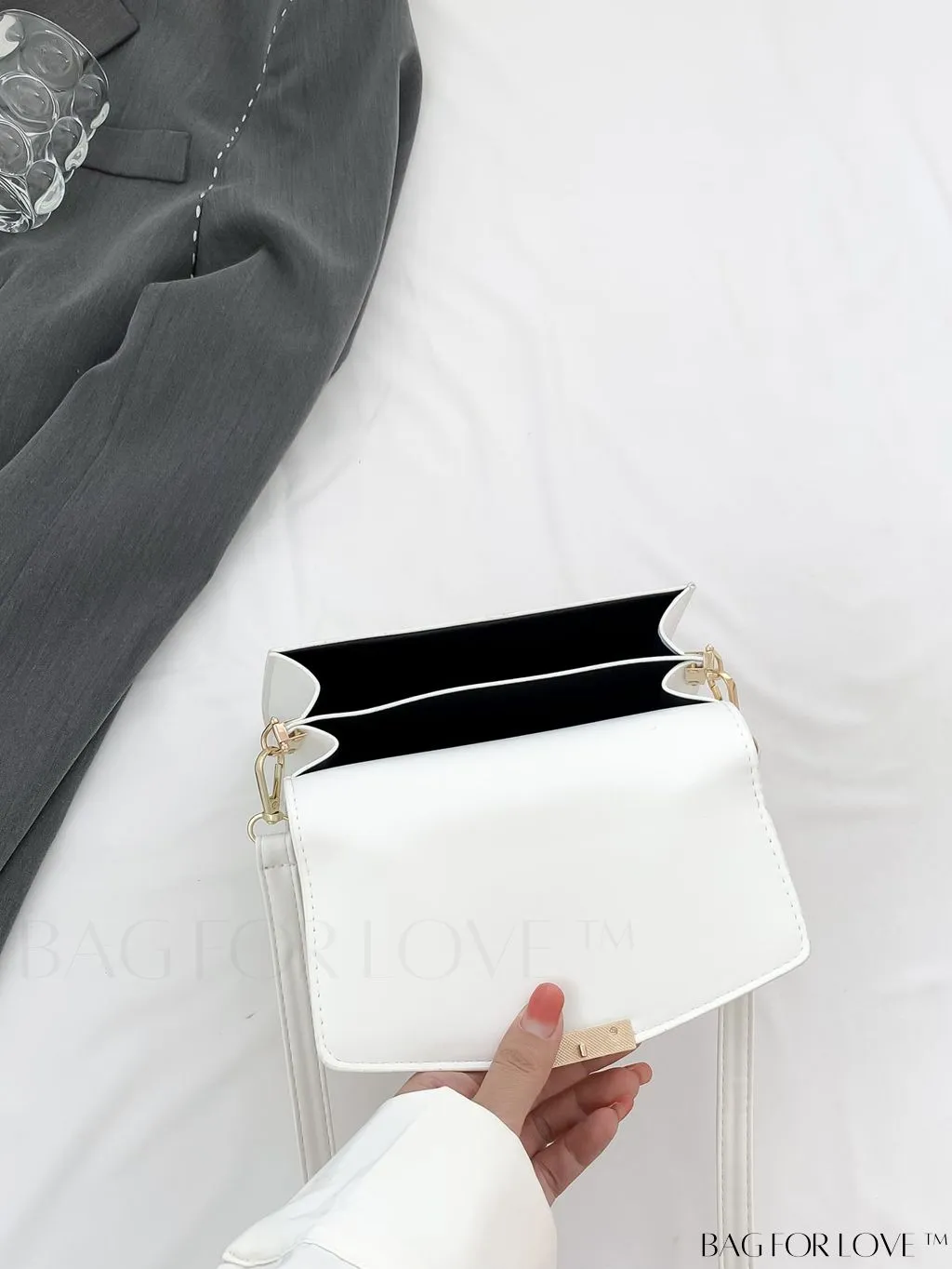 BagForLove - Compact PU Handbag: Sleek and Stylish