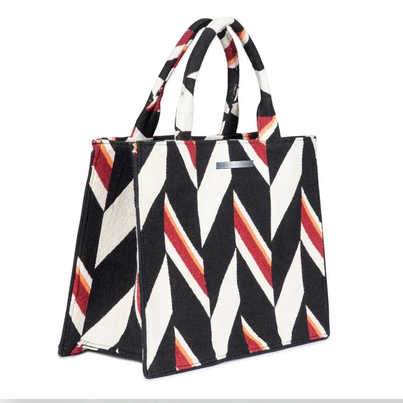 Bailey Box Bag