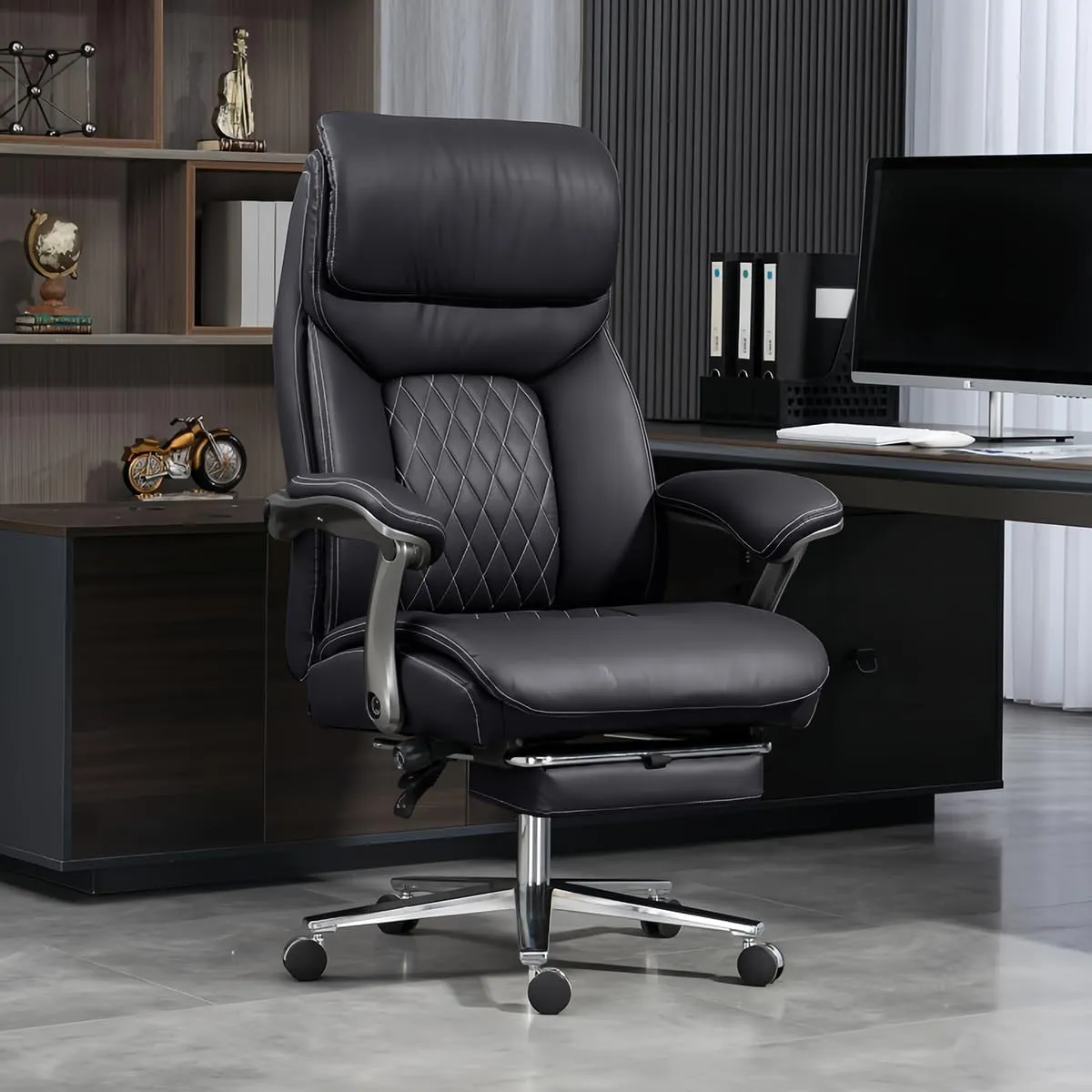 Big and Tall Office Chair 600 lbs Extra Wide Leather Luxury Executive Chair with Retractable Footrest, Heavy-Duty Ergonomic Chair, High Back Computer Chairs with Adjustable Height
