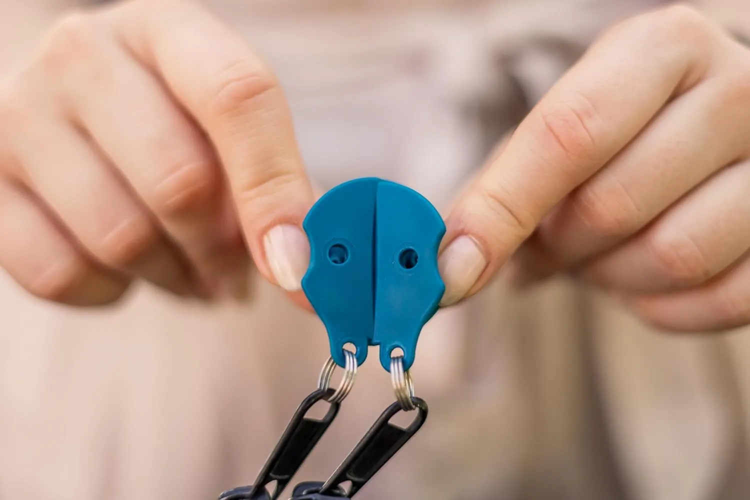 Bobino Zipper Clip | Zipper Locks for Backpacks | Backpack Clip & Backpack Lock | Travel Lock & Luggage Lock | Anti Theft Zipper Lock | Travel Essentials | Safety Lock Travel Safety | 2 Pack Petrol