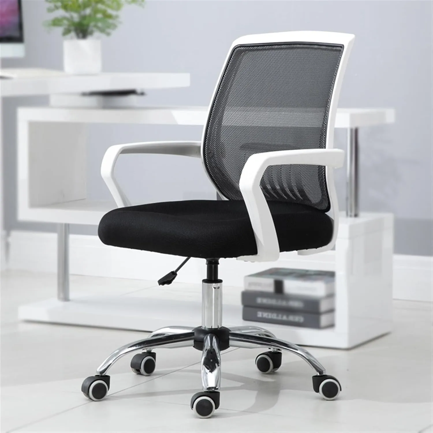 Classic Office Chair Mesh Back Swivel Office Chair Conference Room Chair with Lumbar Support and Fixed Armrests Desk Task Chair(Black)