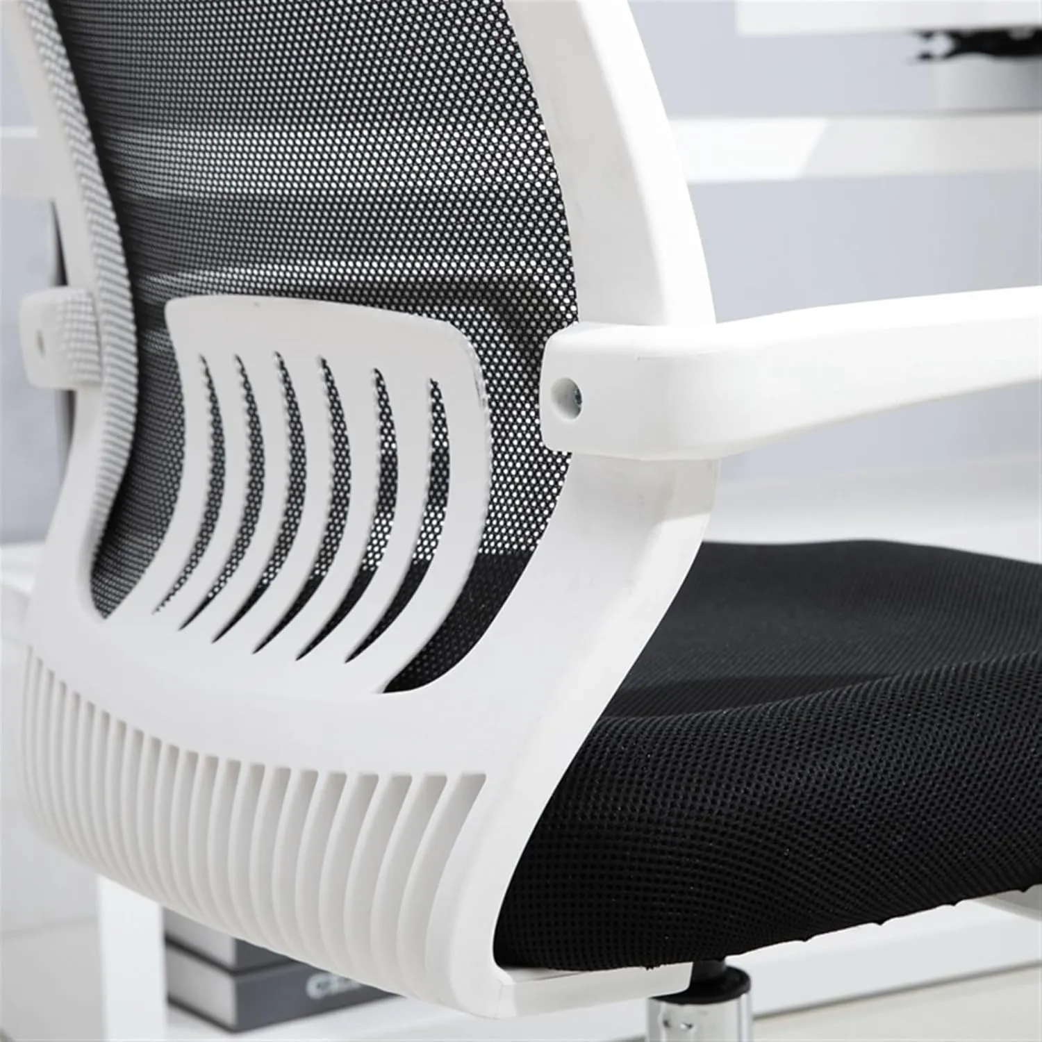 Classic Office Chair Mesh Back Swivel Office Chair Conference Room Chair with Lumbar Support and Fixed Armrests Desk Task Chair(Orange)
