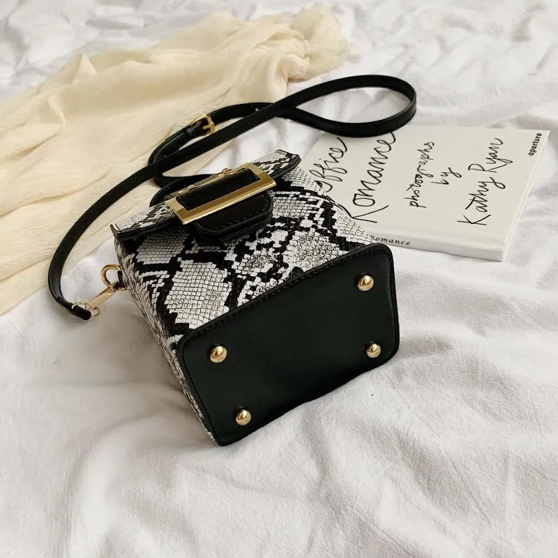 CORA Mini