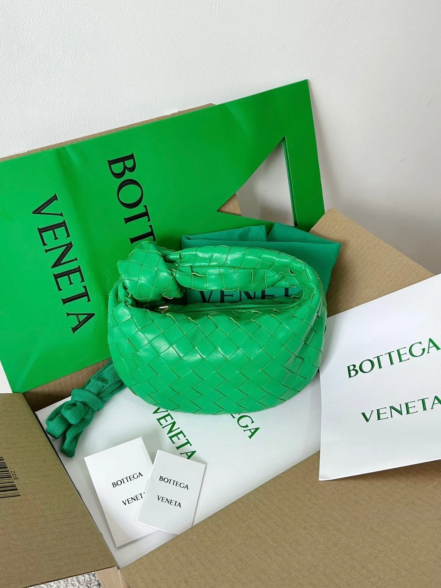 green Professional assistance Perfectly constructed 28 Bottega jodie Veneta lambskin mini