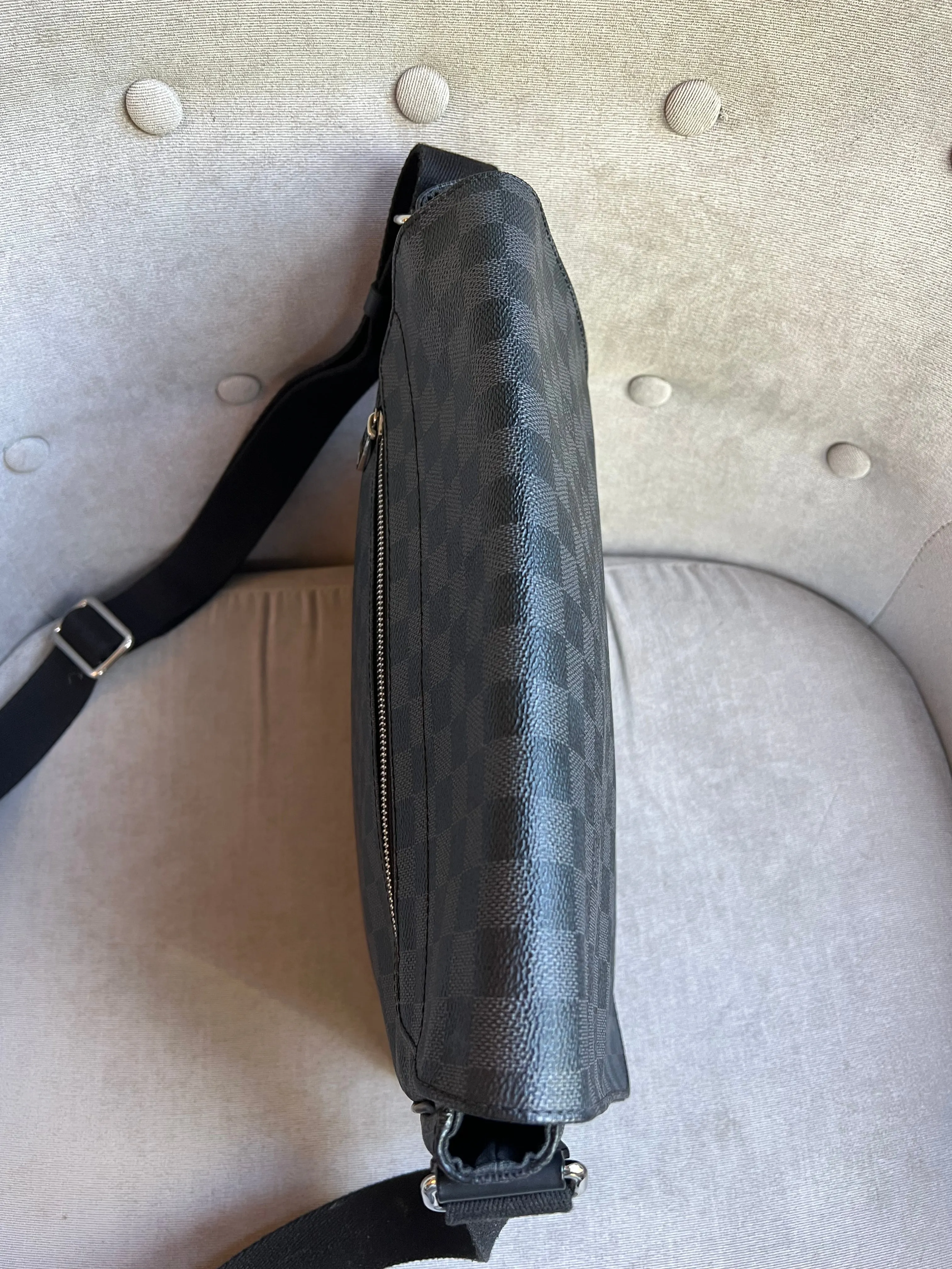Louis Vuitton PM District Messenger Bag Damier Graphite