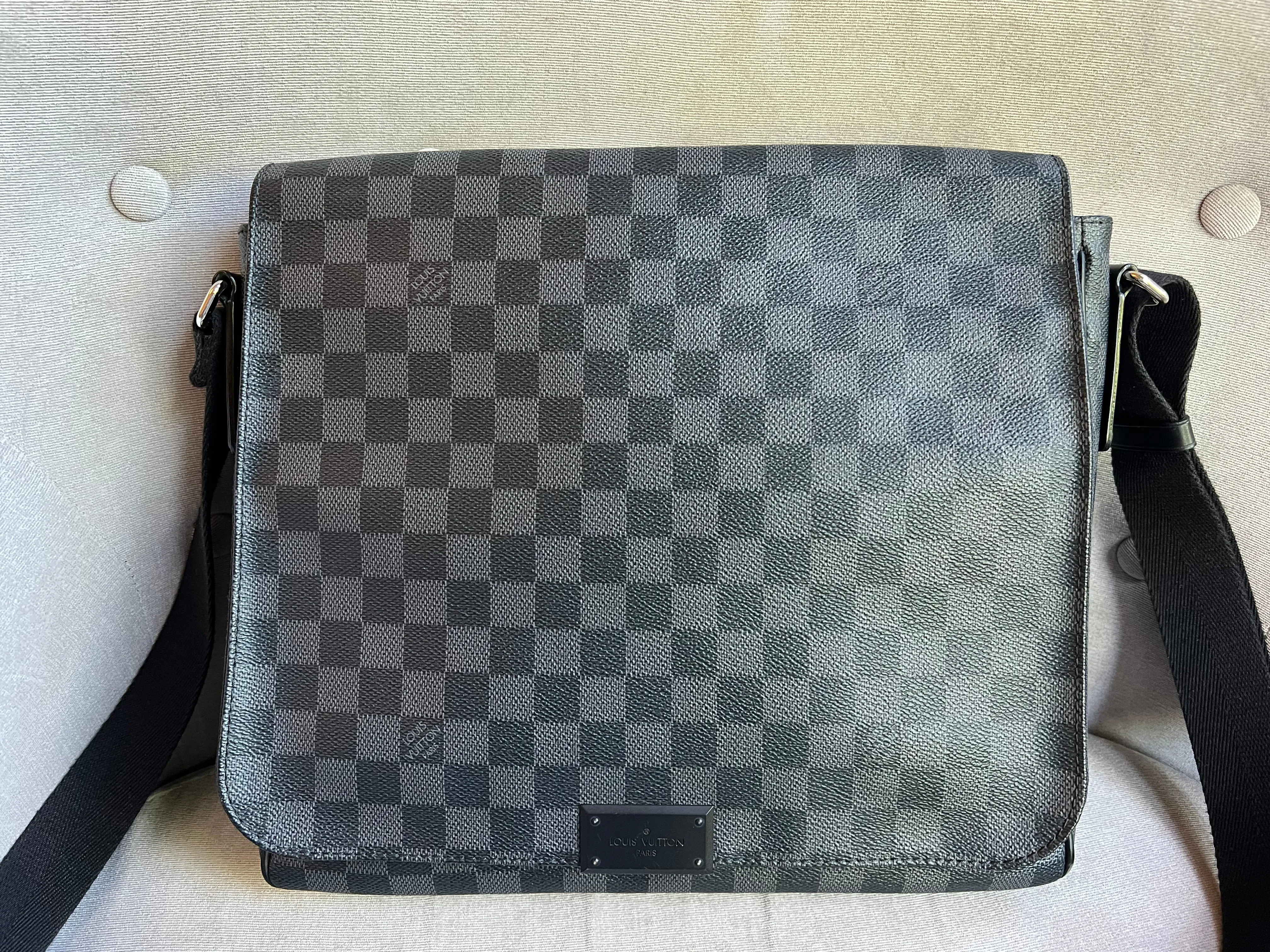 Louis Vuitton PM District Messenger Bag Damier Graphite