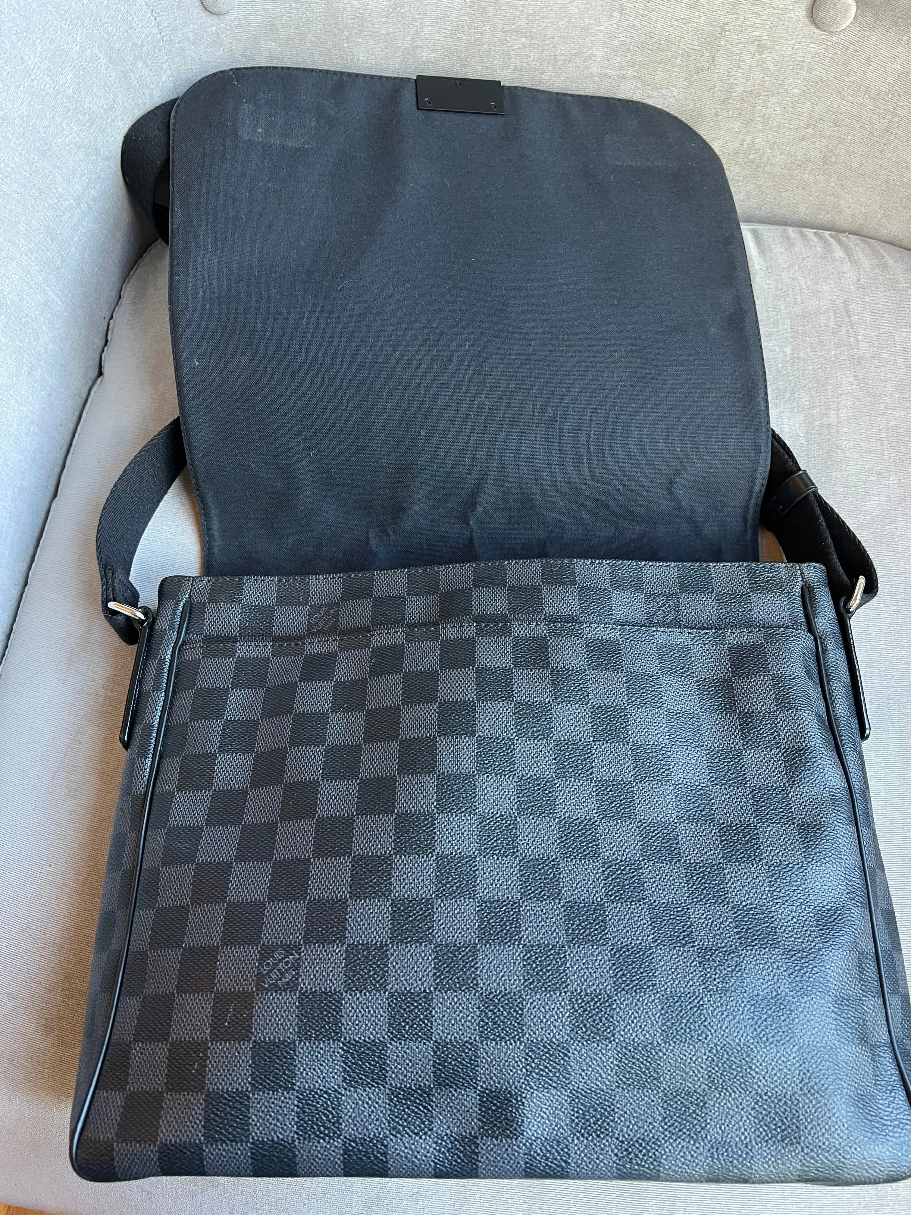 Louis Vuitton PM District Messenger Bag Damier Graphite