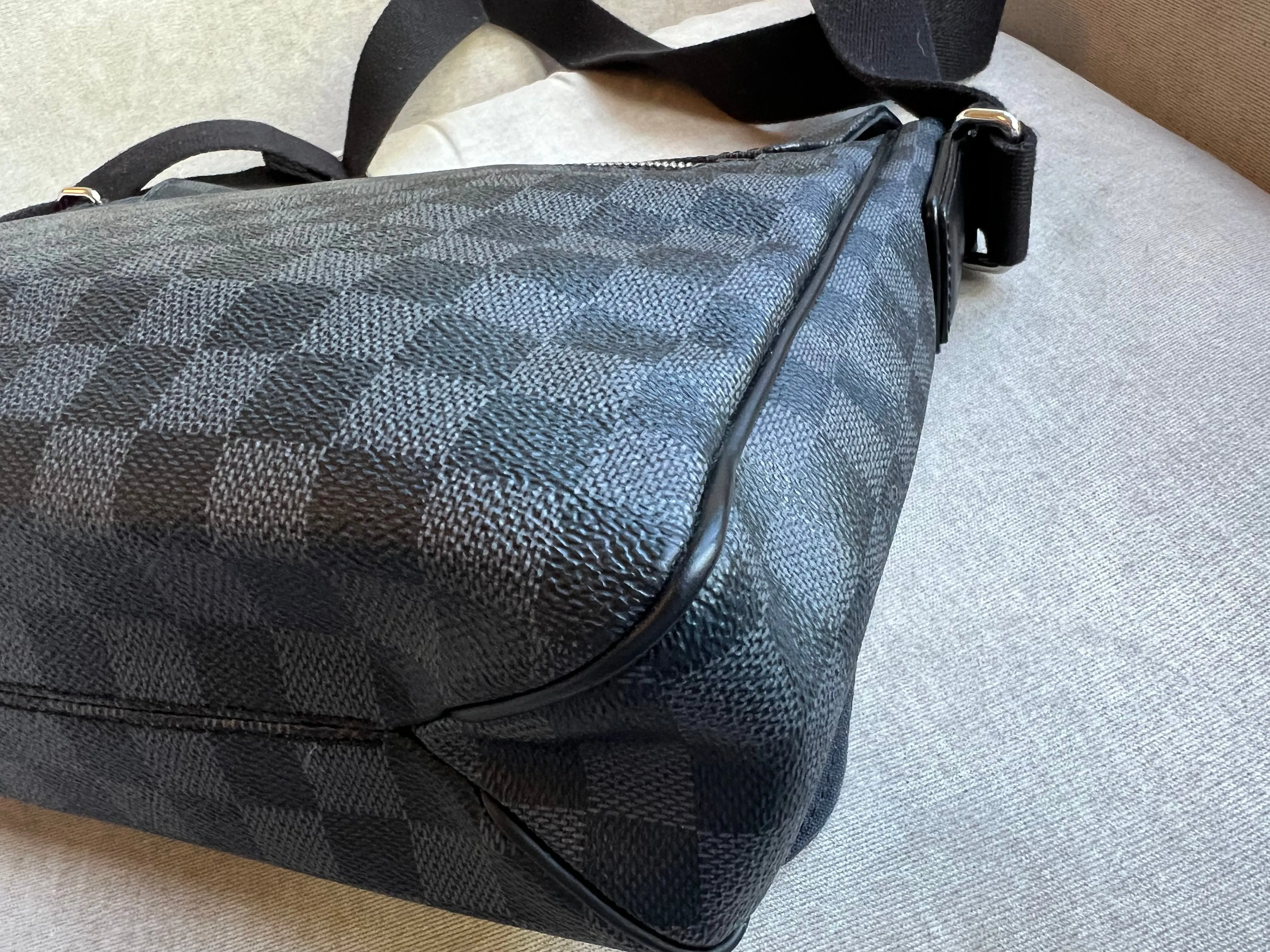 Louis Vuitton PM District Messenger Bag Damier Graphite