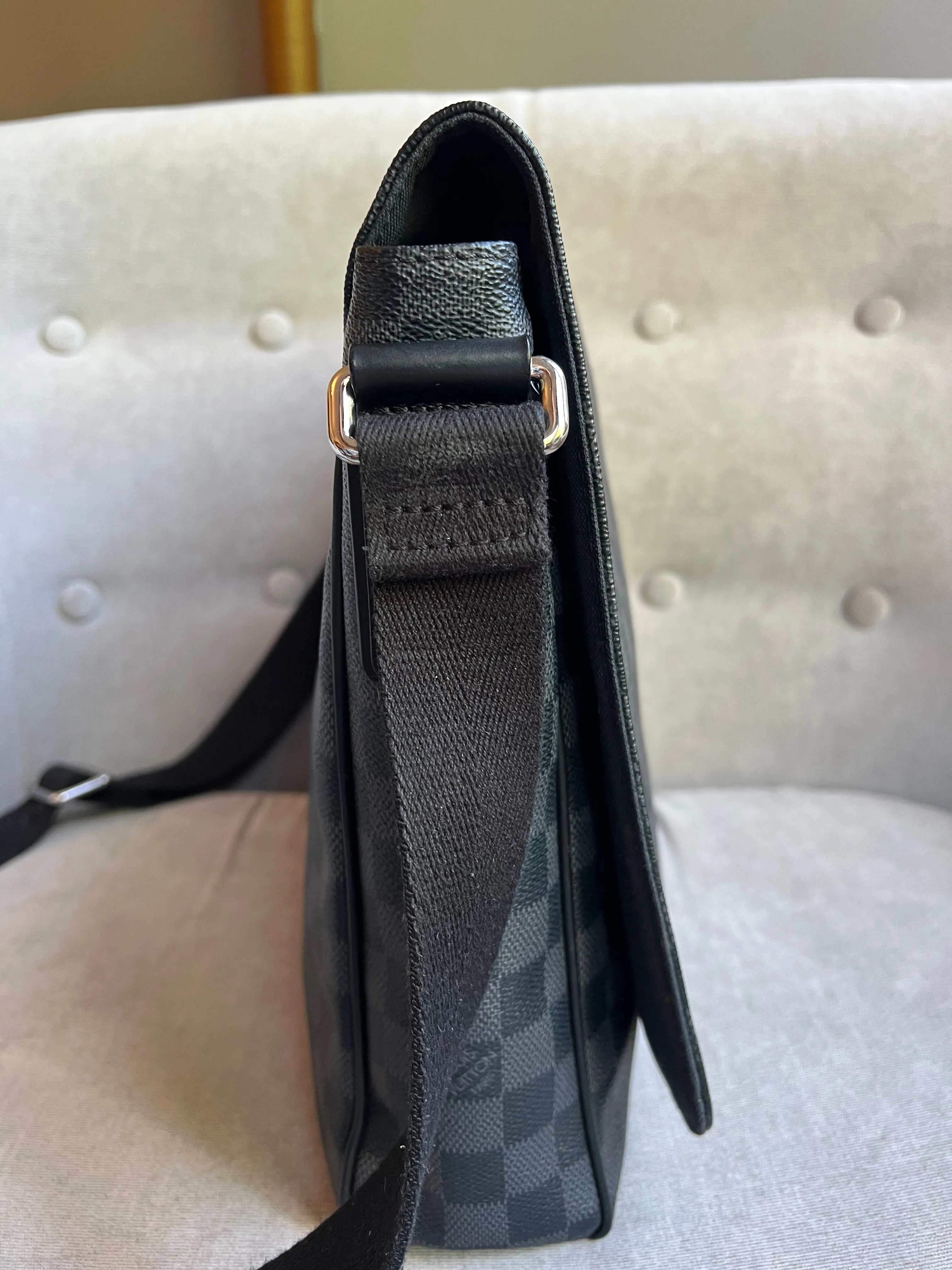 Louis Vuitton PM District Messenger Bag Damier Graphite