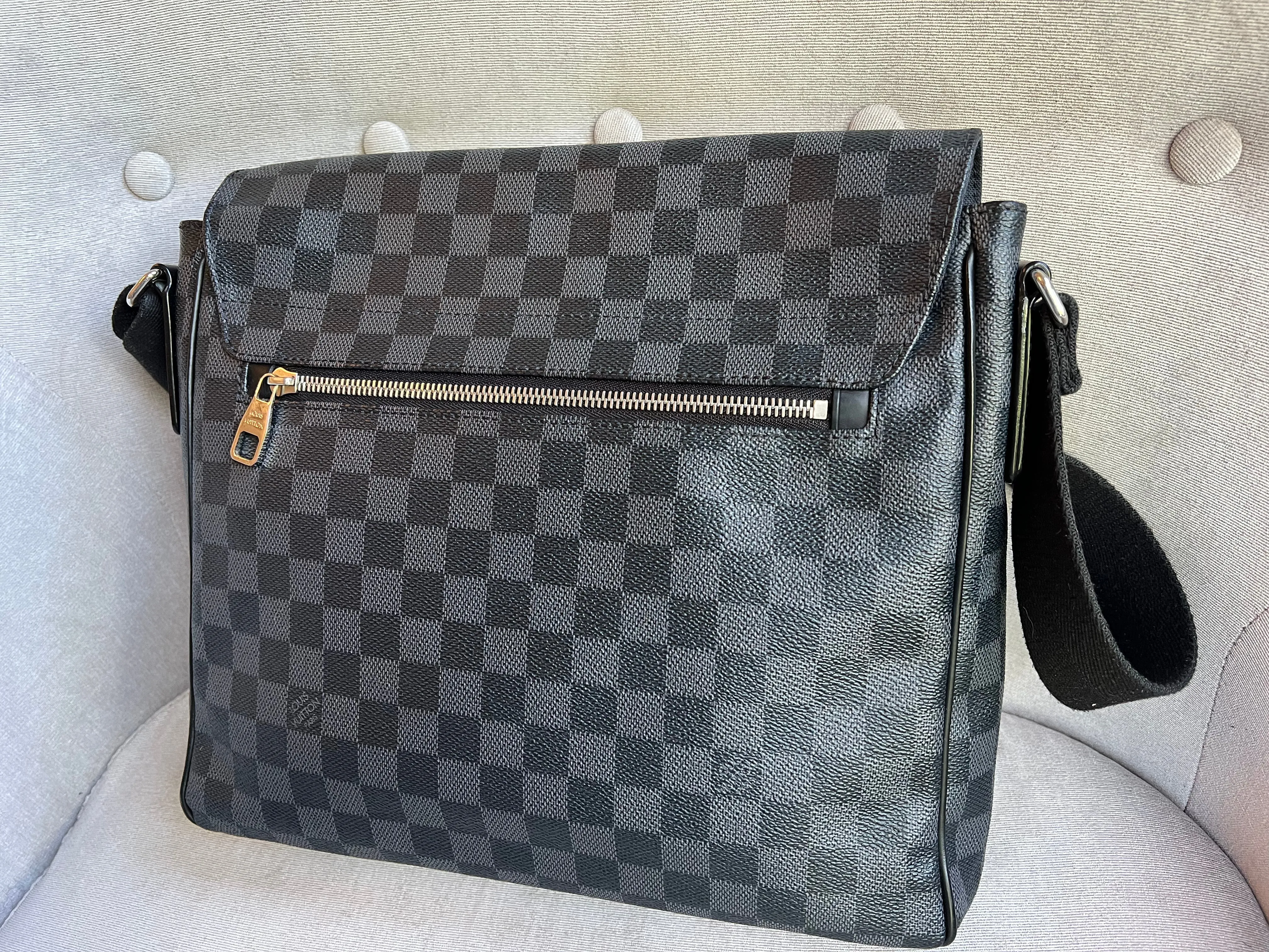 Louis Vuitton PM District Messenger Bag Damier Graphite