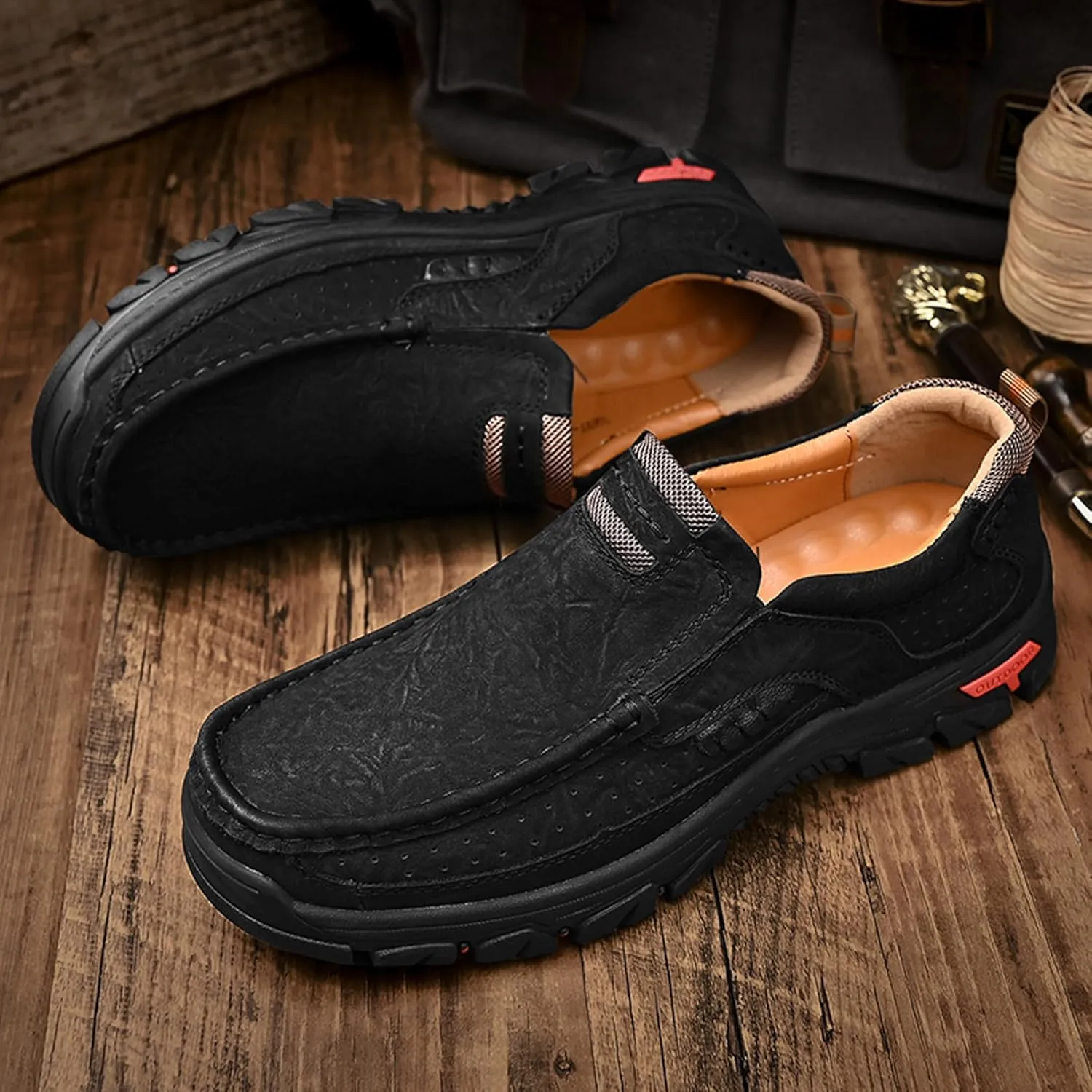 Made Of Cowhide Men's Business And Office Casual Shoes, Lightweight Wide Version Boat Shoes, Black Penny Shoes，Hand Sewn Comfortable Driving Casual Shoes, Outdoor Travel Shoes,Skateboarding Shoes