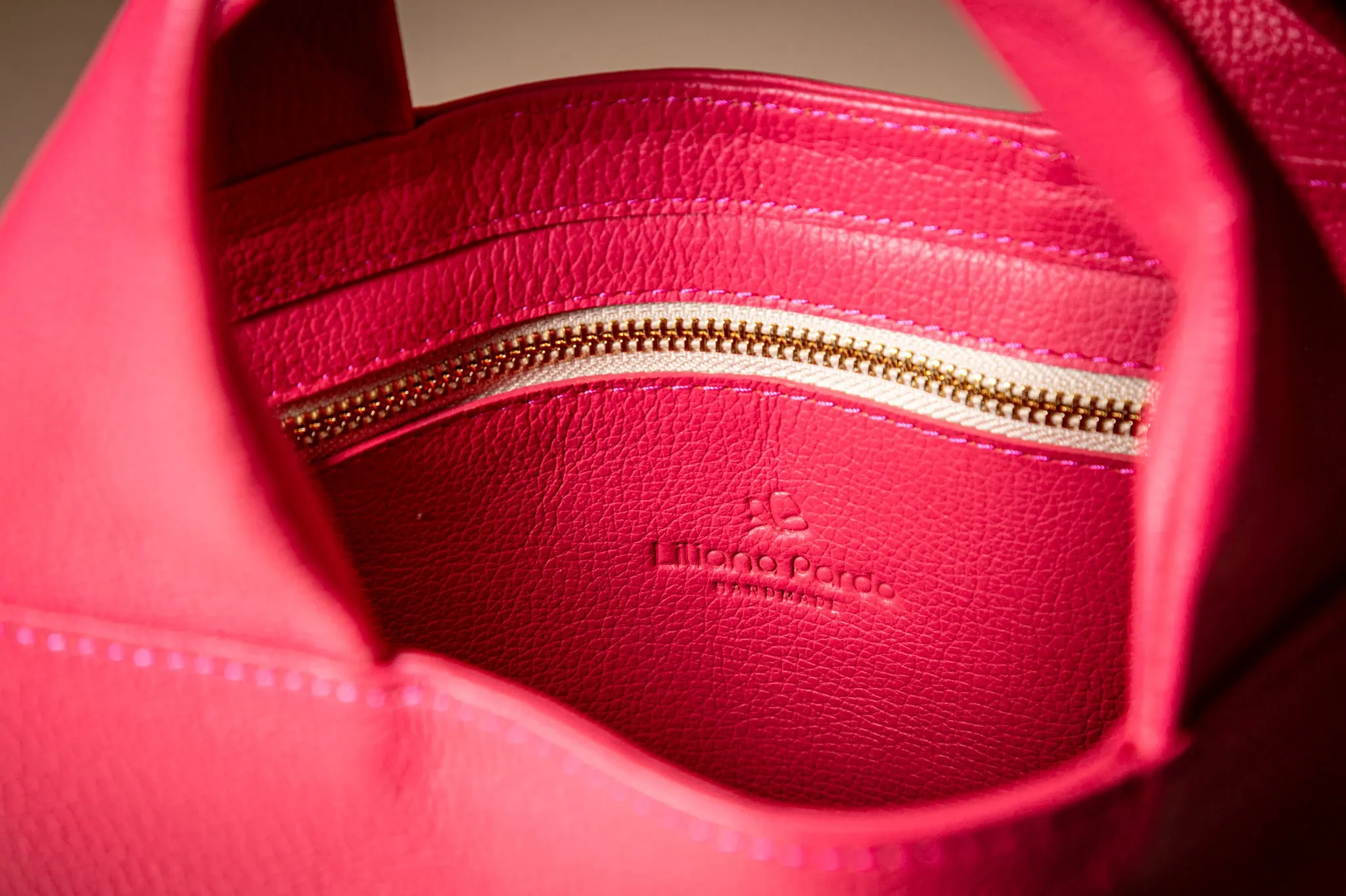 Mairi Medium Tote | Hot Pink