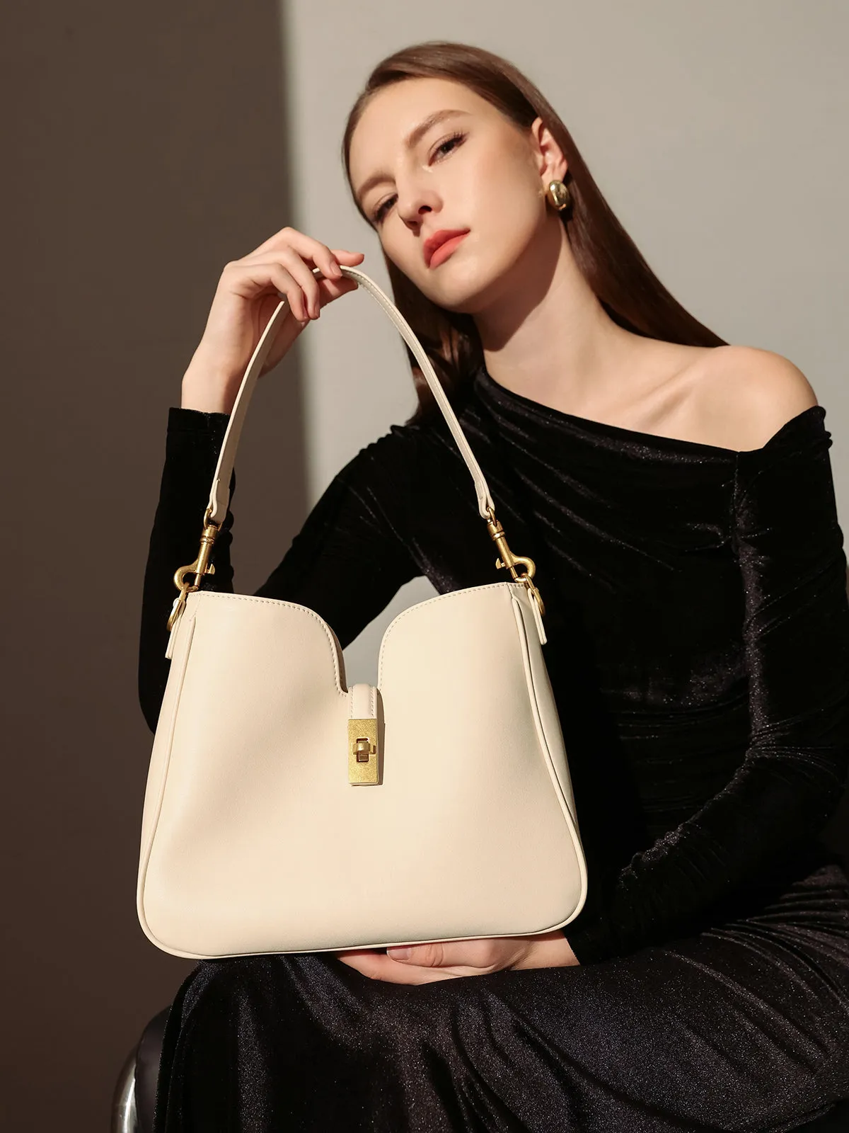 Quick dispatch Leather Bag Scallop Tote Wi-Fi-enabled Stylish