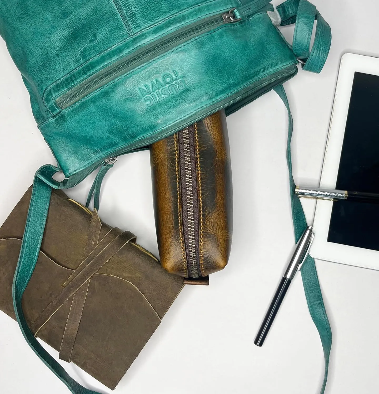 RUSTIC TOWN Leather Pencil Case - Handcrafted Full-Grain Zipper Leather Pen Pencil Holder - Elegant & Practical Pencil Pouch for Work & Office