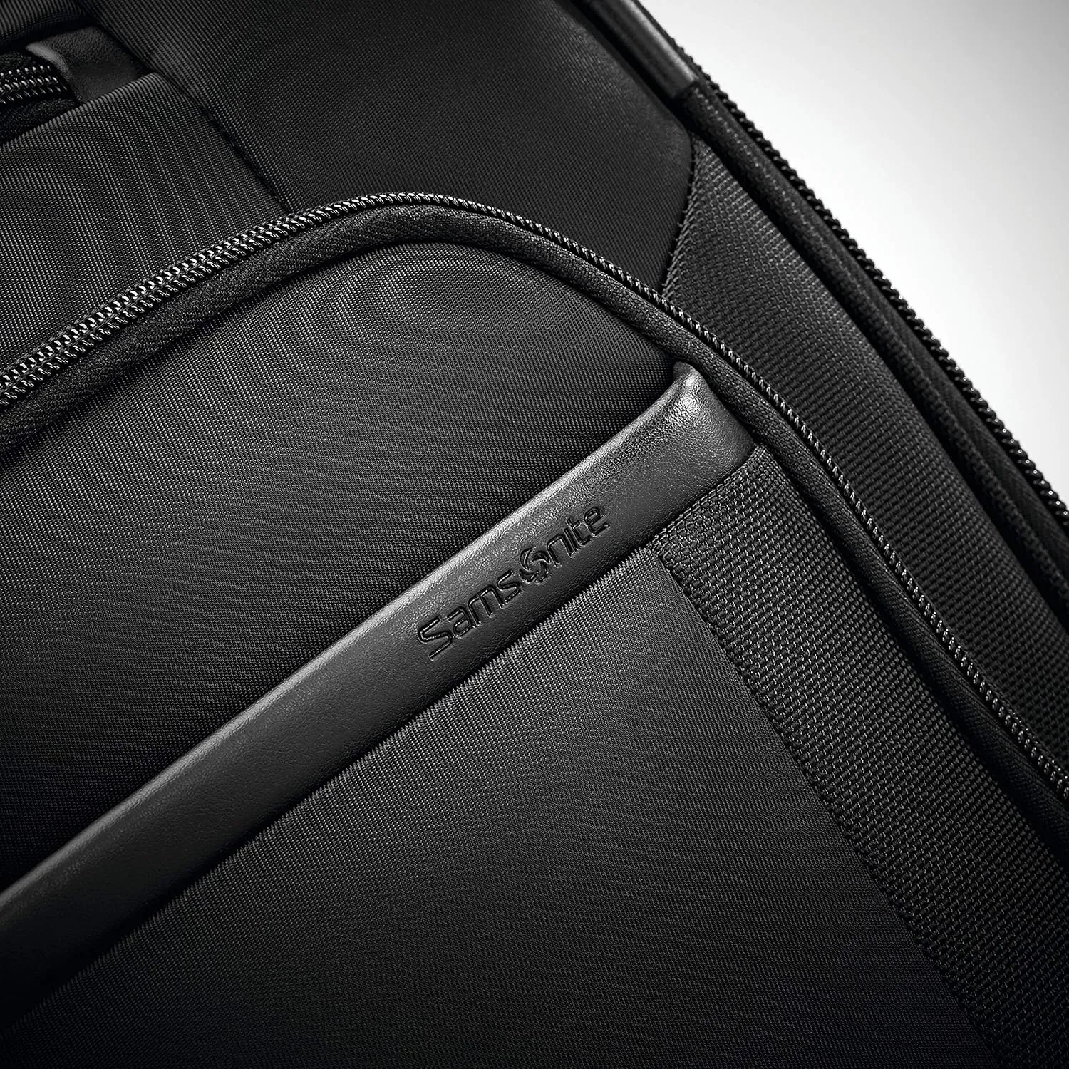 Samsonite Pro Travel Softside Expandable Luggage with Spinner Wheels, Black, Checked-Medium 25-Inch