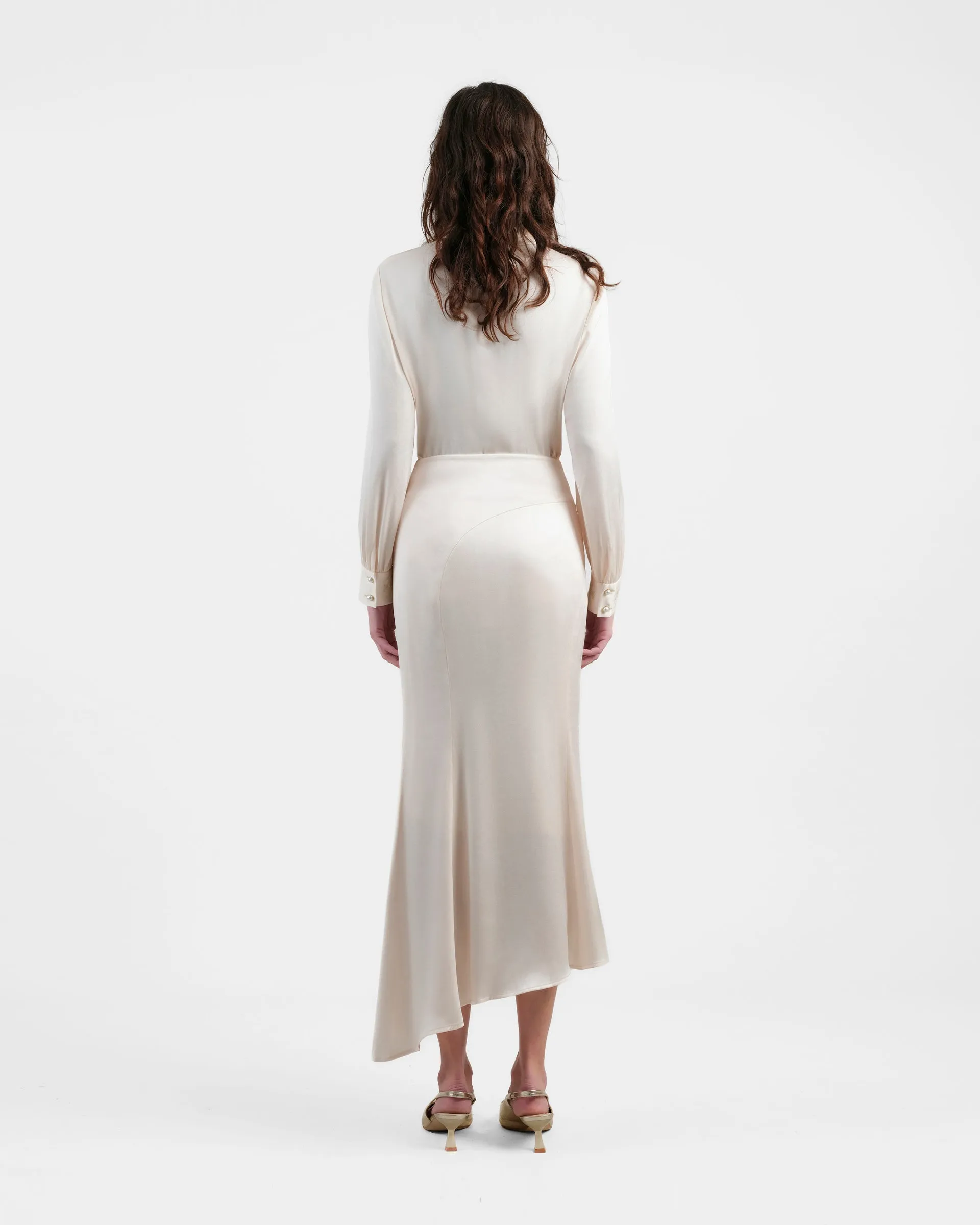 Sculpted Collar Long-Sleeve Blouse
