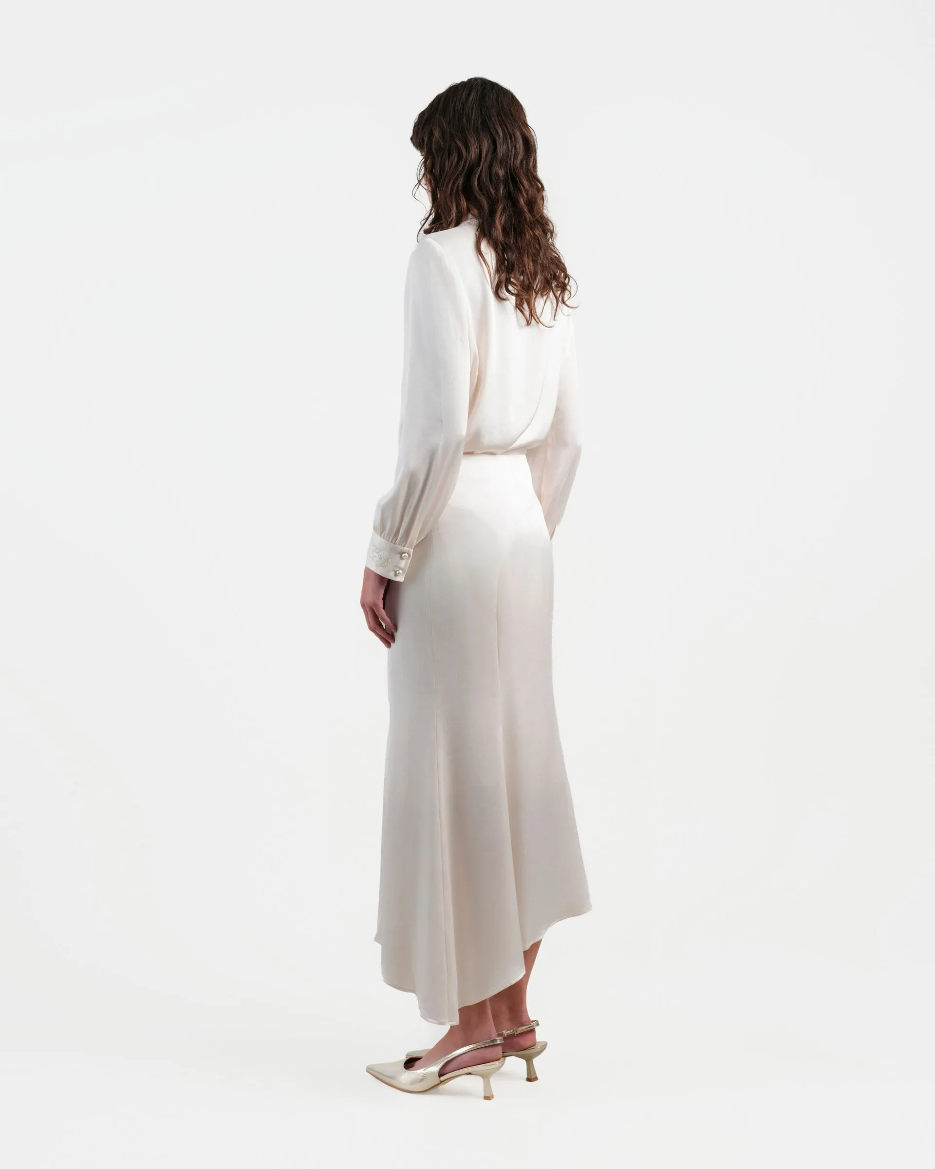 Sculpted Collar Long-Sleeve Blouse