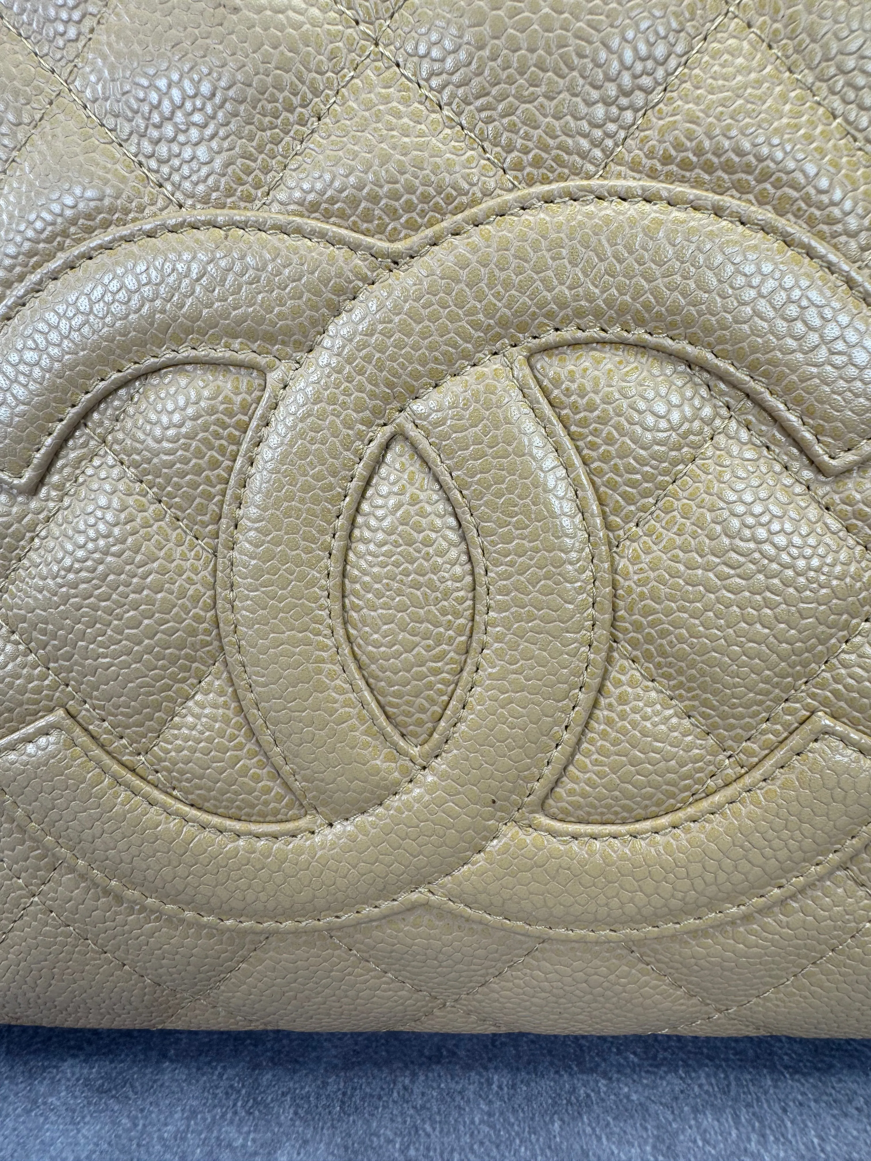 Shopping PST Petite Chanel Tote Caviar Trackable Extensive collection