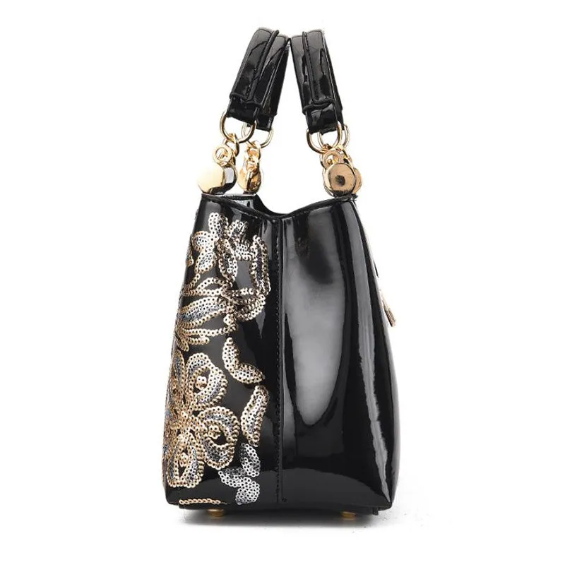 Tara – Compact Structured Handbag with Fur Pom-Pom Charm