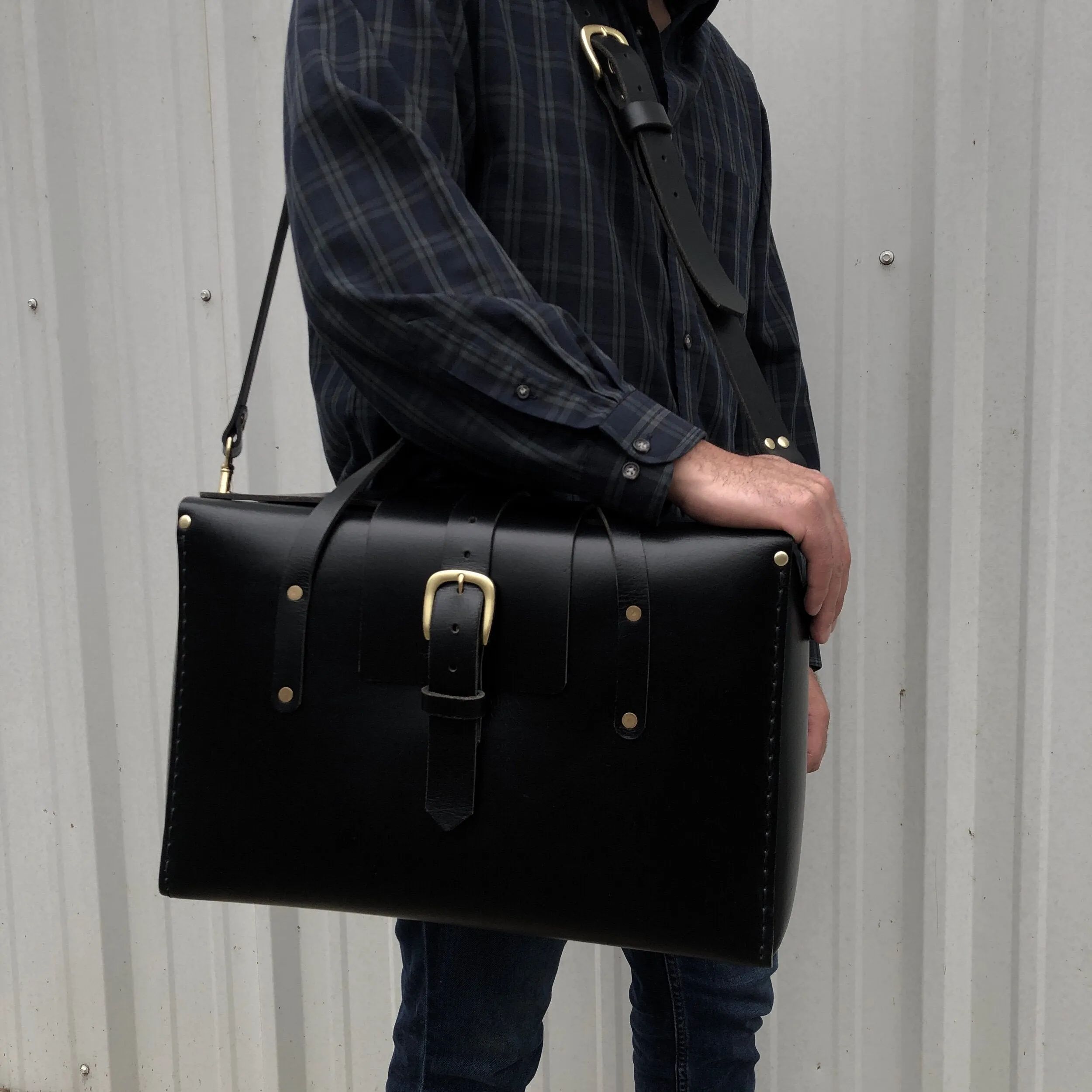 The Doctor Bag - buffalo black