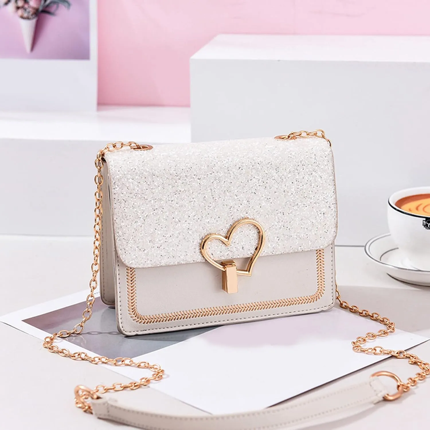 The Version Chain Bag With Lock Buckle Is Fashionable Simple And Versatile One Shoulder Women's Purses And