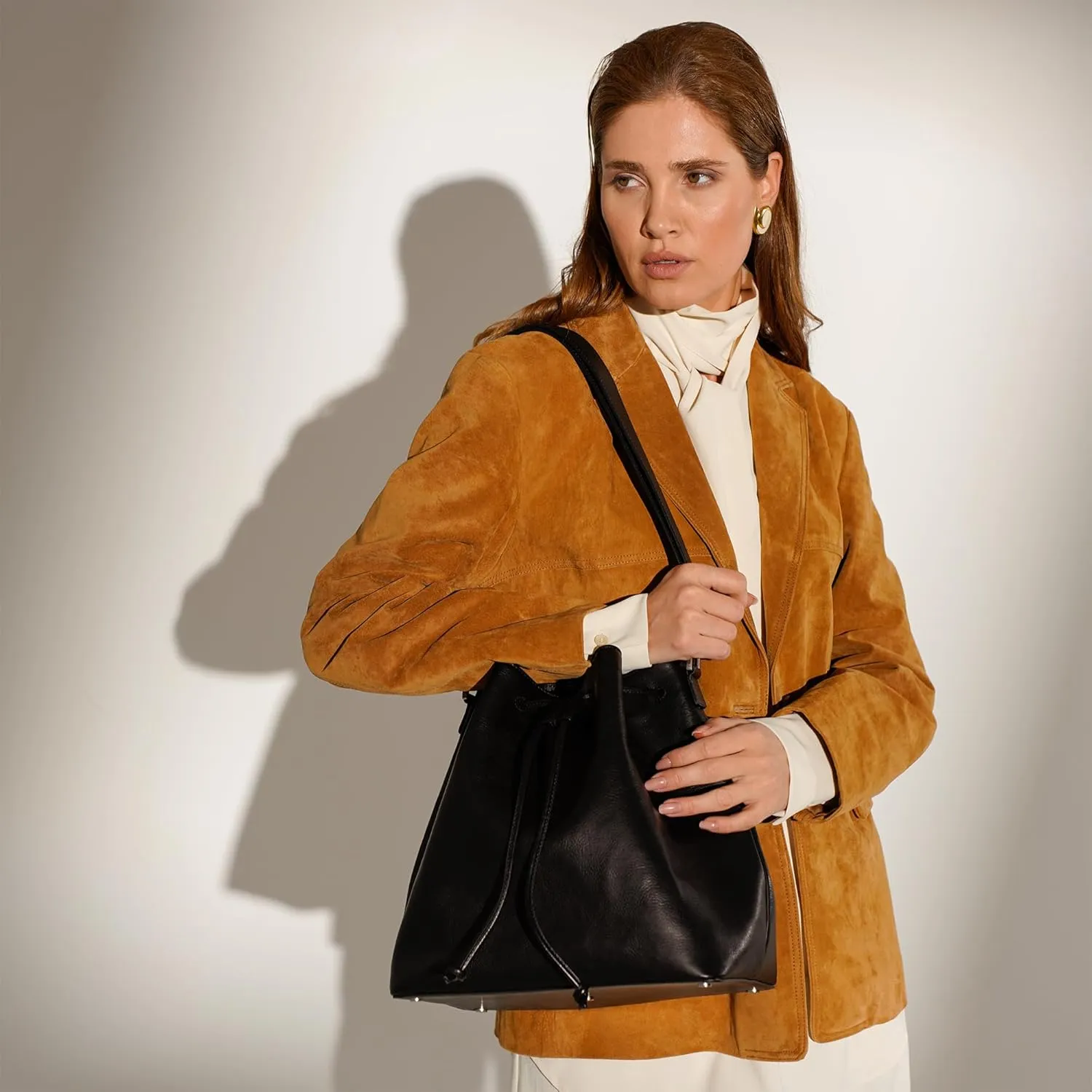 Time Resistance Leather Bucket Bag - Full-Grain Leather Handbag for Women - Italian Handmade Shoulder Bag