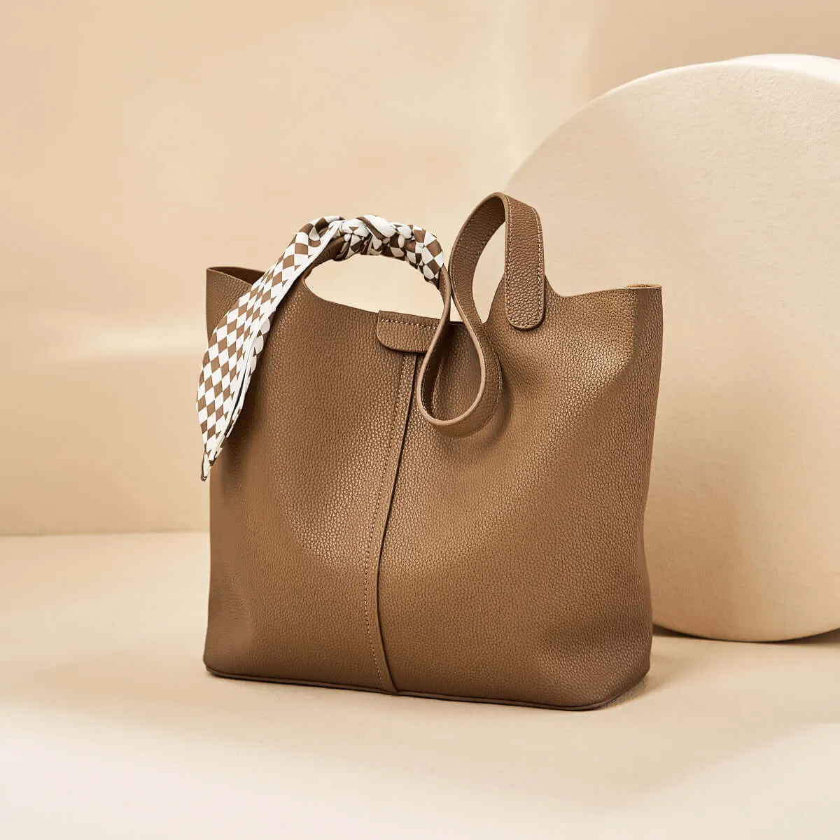 Tote Large Brown Limited access Bag Durable materials Mahogany