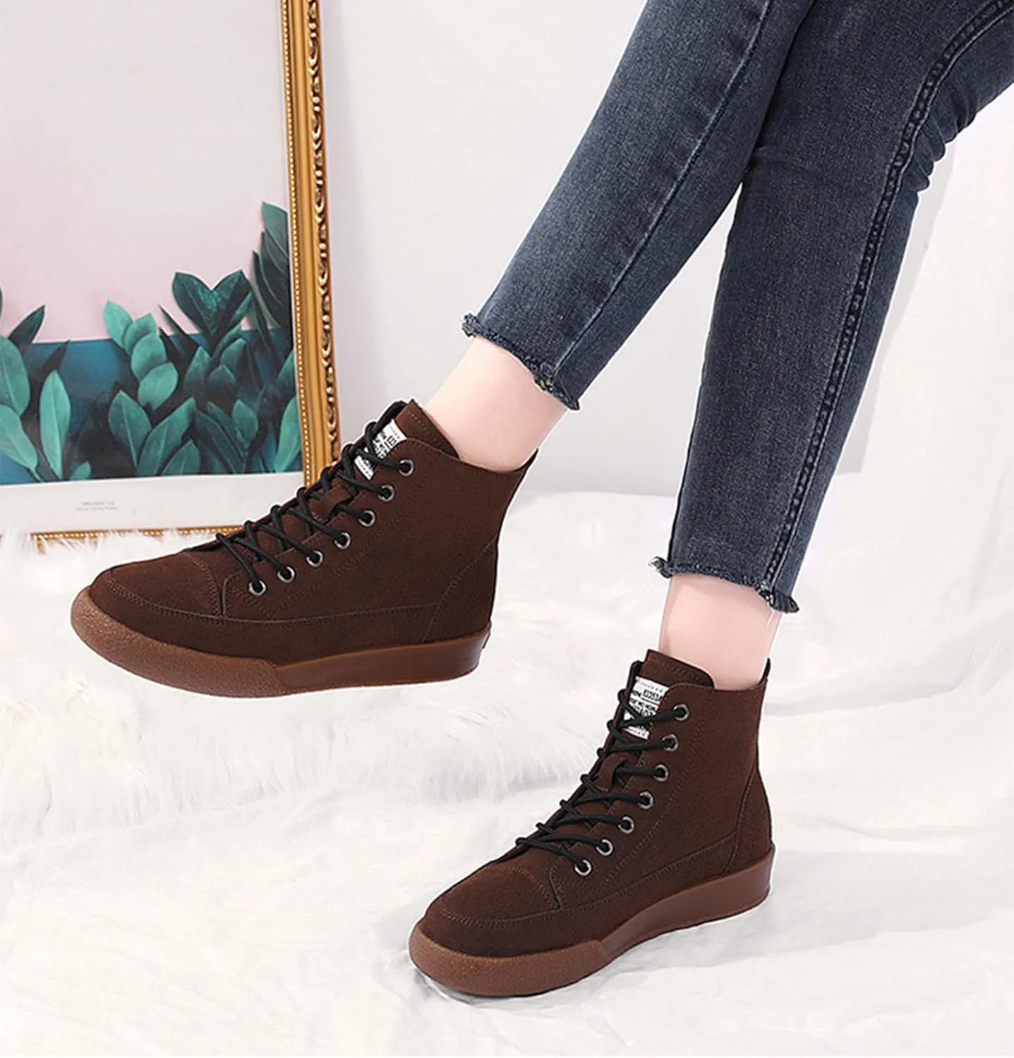 Women's Retro Suede Versatile and Comfortable High Top Casual Shoes Classic Tie Up Anti Slip Round Toe Fashionable Sports Shoes